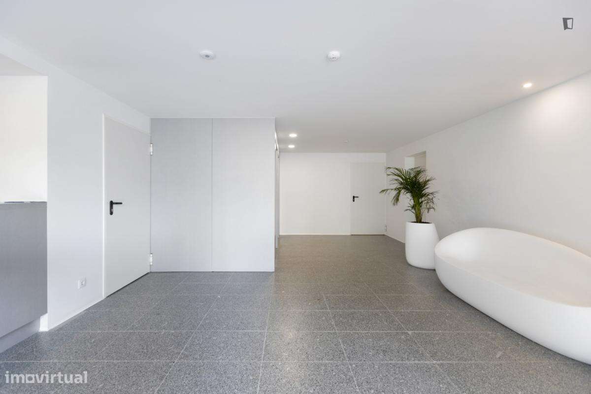 Apartamento com 1 quartos - localizado em Massarelos Porto - Grande imagem: 2/7