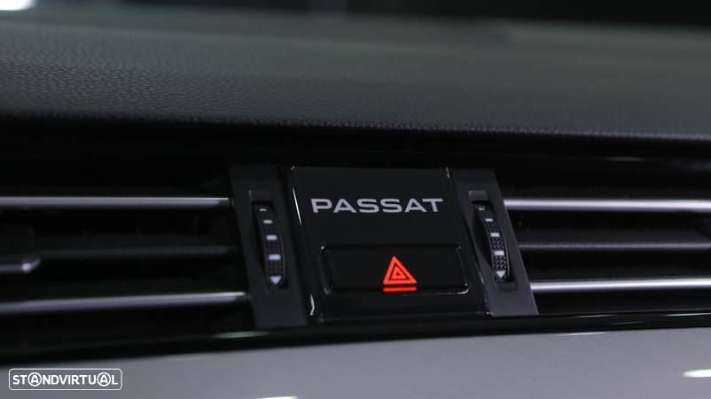 VW Passat Variant 2.0 TDi Business DSG - 16