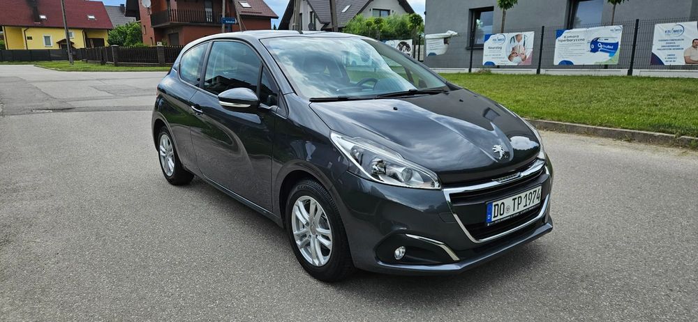 Peugeot 208 I 2015