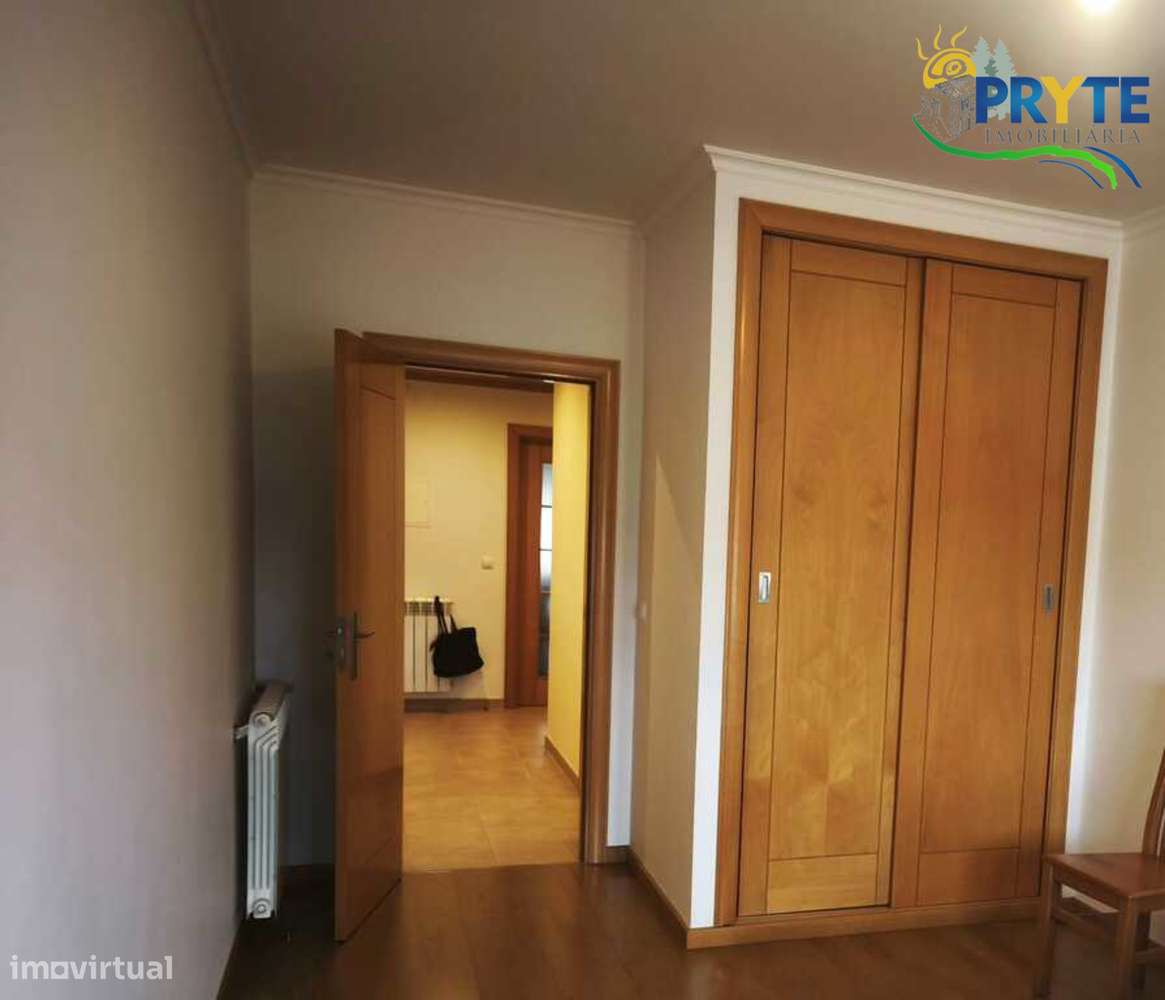 Apartamento T2 situado na Vila da Sertã-8