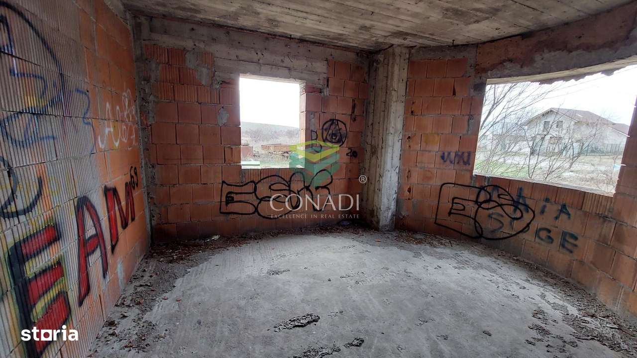 Vila la rosu cu 2000mp curte in comuna Cornetu-6