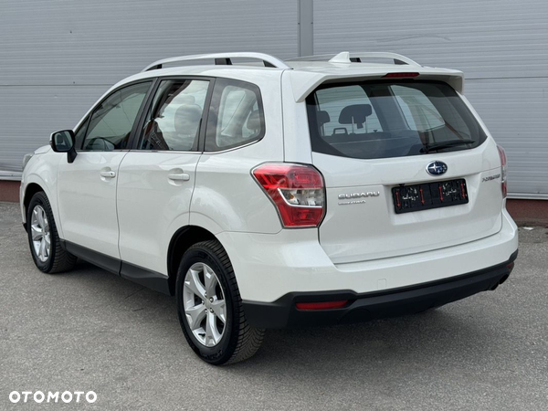 Subaru Forester 2.0i Exclusive Lineartronic - 3