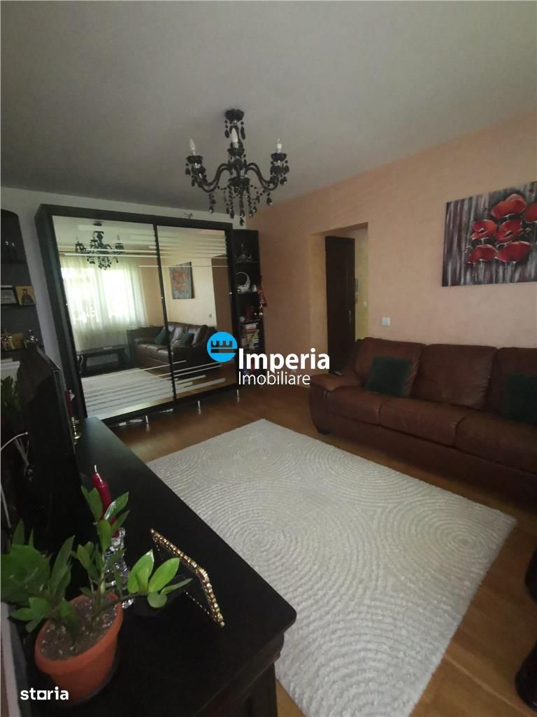 Podu Ros - Podu  de Piatra, apartament 3 camere renovat si mobilat!