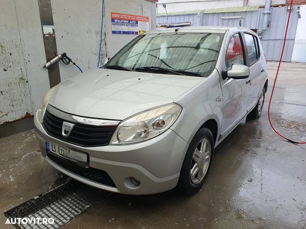 Dacia Sandero - 7