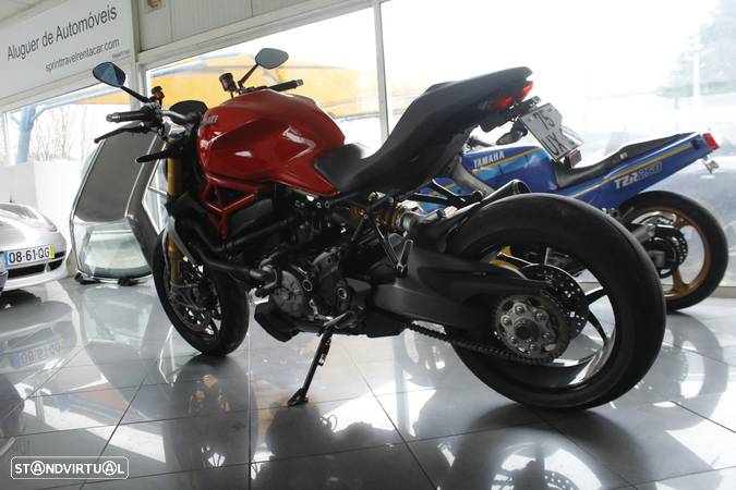 Ducati Monster 1200 S - 4