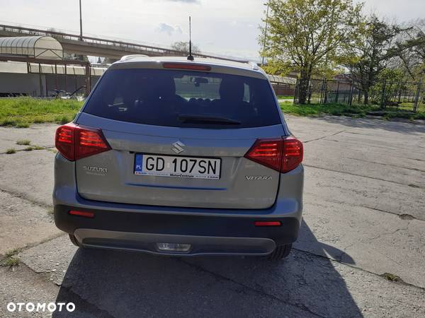 Suzuki Vitara 1.0 Boosterjet Premium 2WD - 9