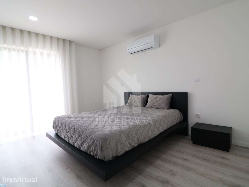 Venda Moradia Banda T3, em Esporões, Braga-38