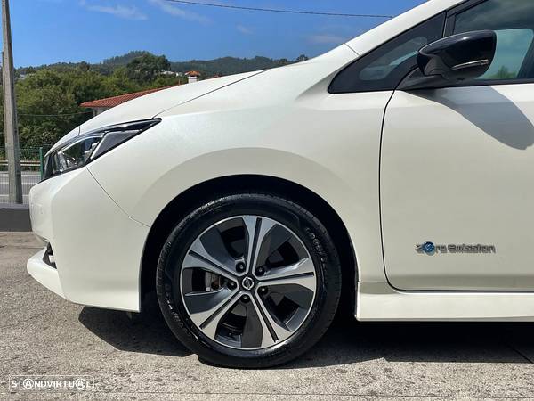 Nissan Leaf Tekna Two Tone - 13