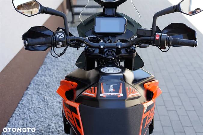 KTM Adventure - 13