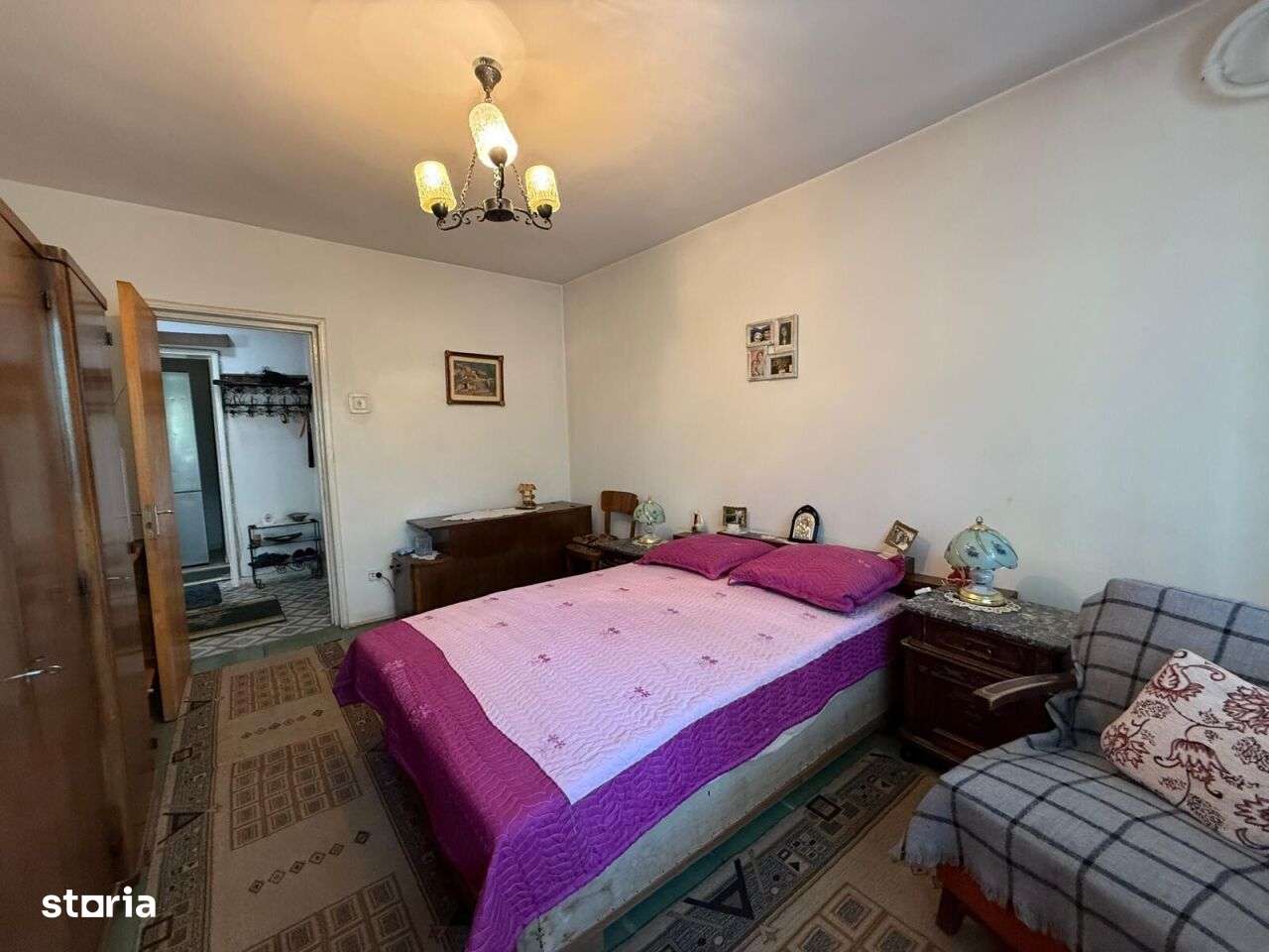 2 Camere Decomandat Metrou la 8 Minute-7