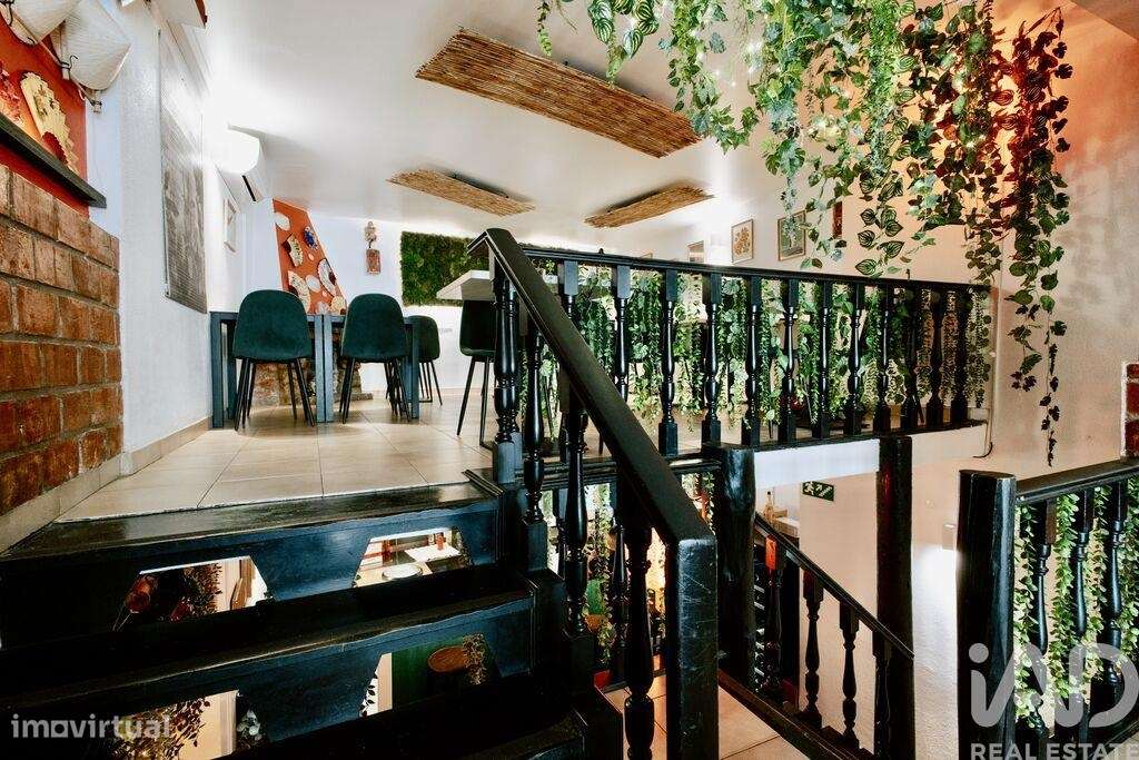 Loja / Estabelecimento Comercial em São Gonçalo De Lagos de 175,00 m2 - Grande imagem: 4/26