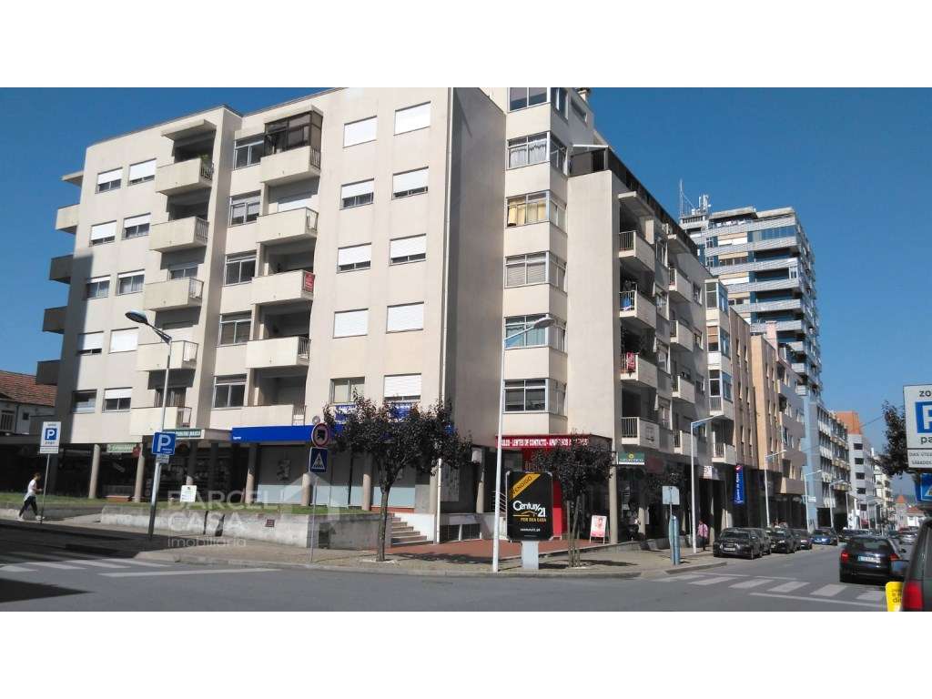Apartamento T1 mobilado e equipado no centro da cidade.