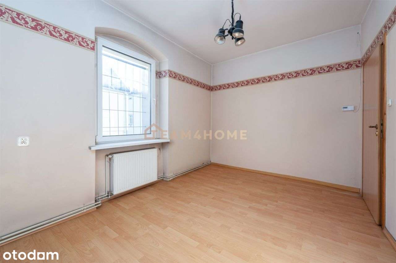 M4 w samym centrum z ogórkiem w części wspólnej-11