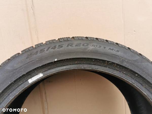 PIRELLI P ZERO WINTER 245.45.20 - 9