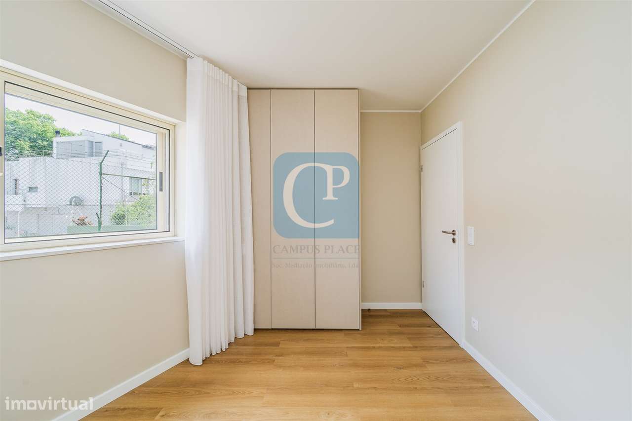 Apartamento T2 mobilado em condomínio fechado, Ramalde, Porto-17