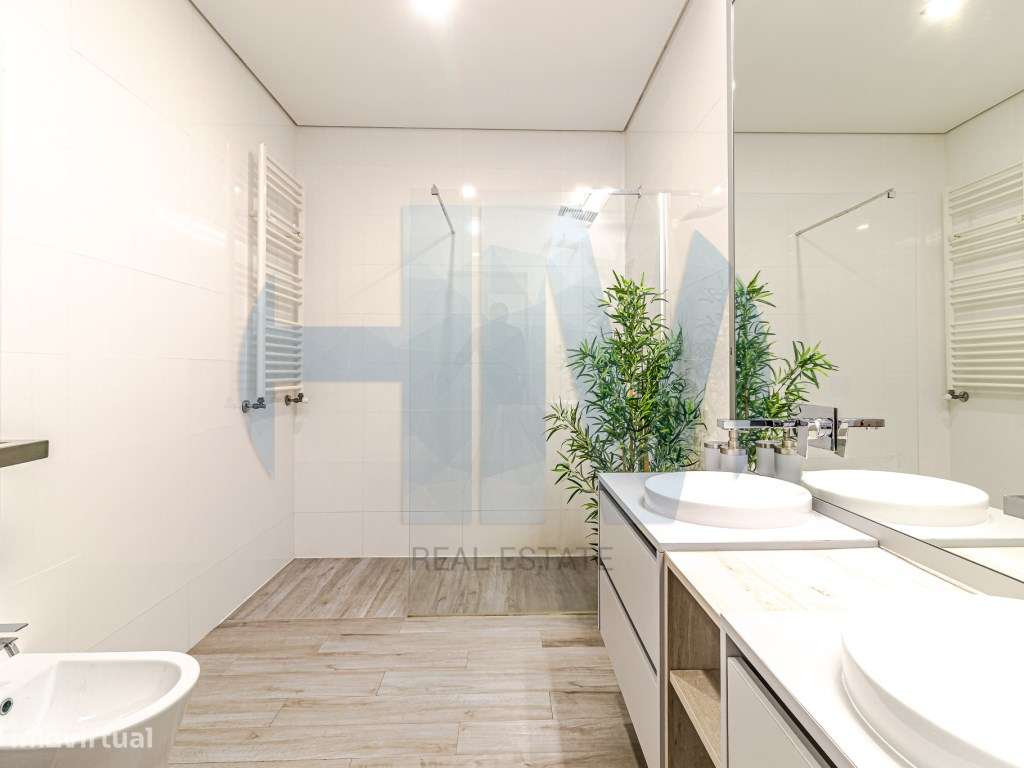 Apartamento T2 com Terraço | Garagem | 120 m² - Valbom - Grande imagem: 4/17