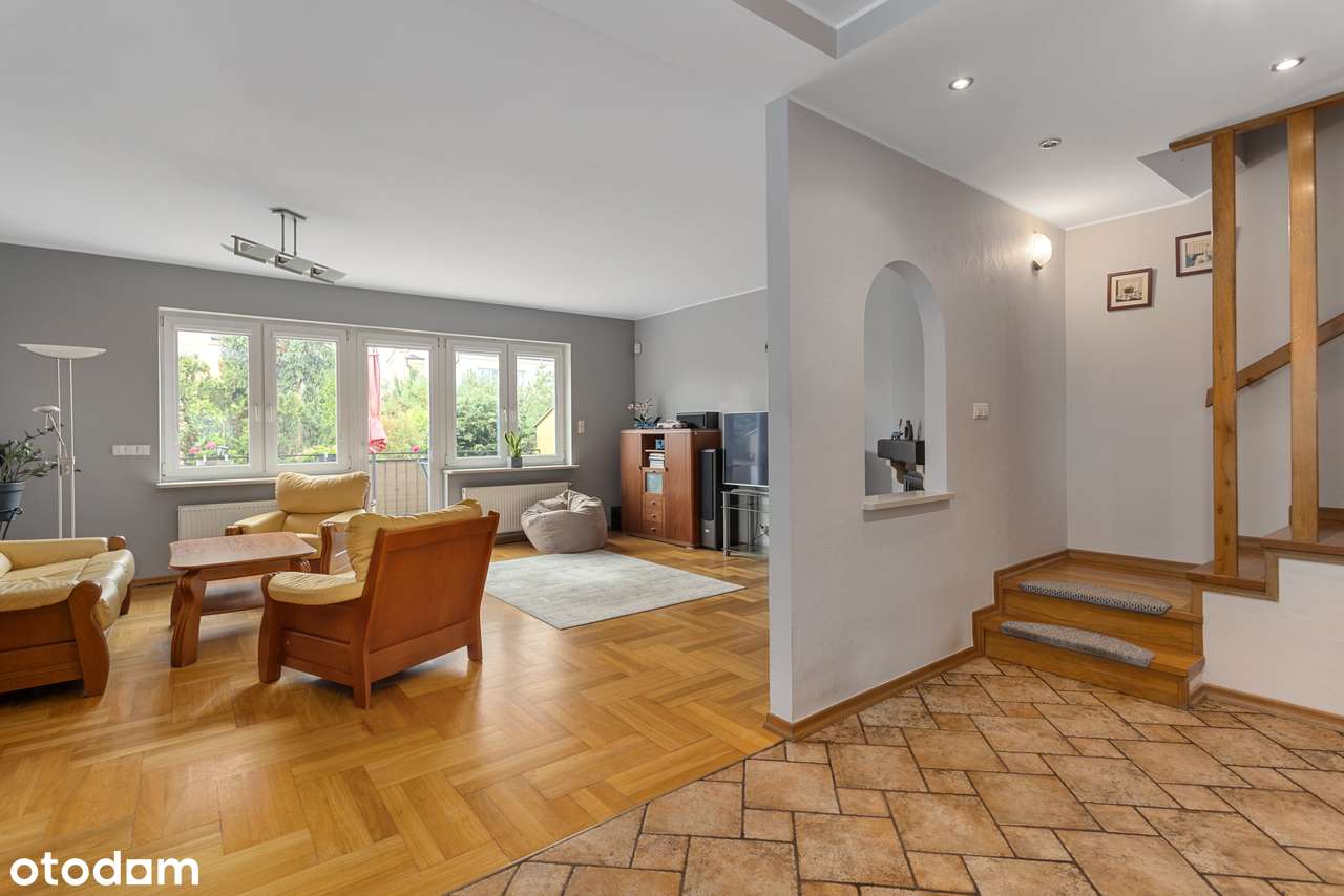 Skrajny szeregowiec, większa działka 345m2. Atrakcyjne położenie-cisza-2