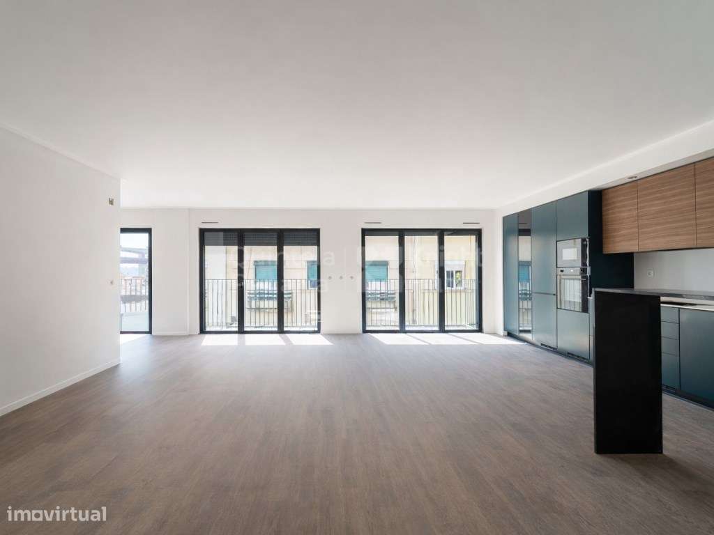 Apartamento T2 com arrecadação e garagem, em Alcântara - Grande imagem: 5/20