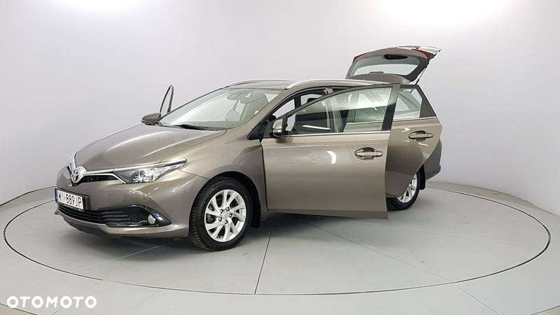 Toyota Auris 1.6 Classic Plus - 11