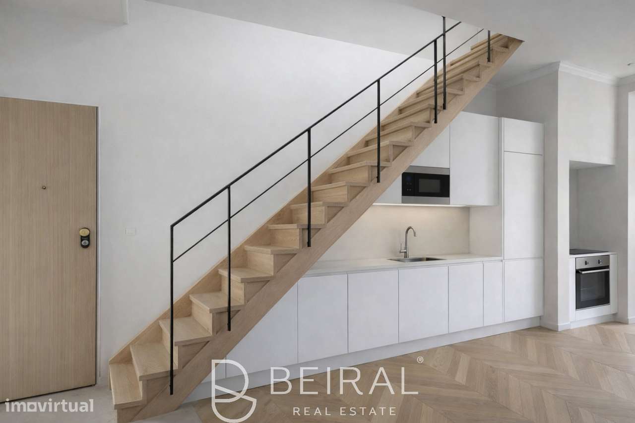 Apartamento Duplex T3+1 com terraço em Campo de Ourique-6