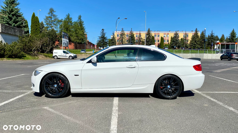 BMW Seria 3 335i Coupe - 6