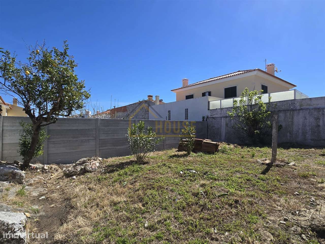 Moradia para recuperar, com espaço exterior - Grande imagem: 4/21