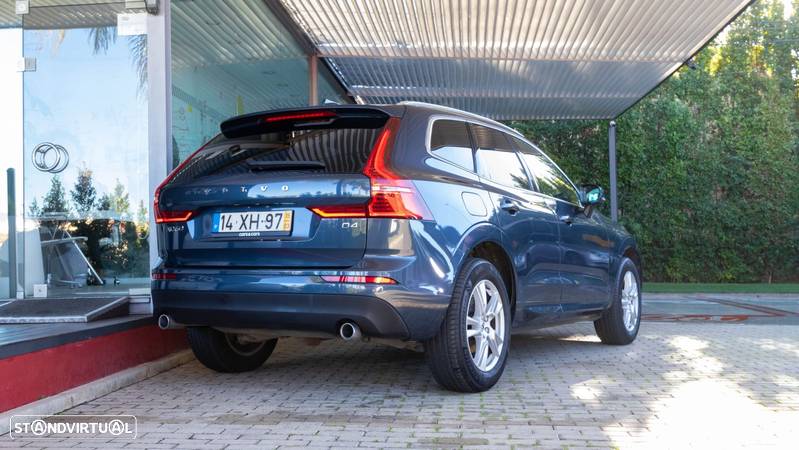 Volvo XC 60 2.0 D4 Momentum Geartronic - 3