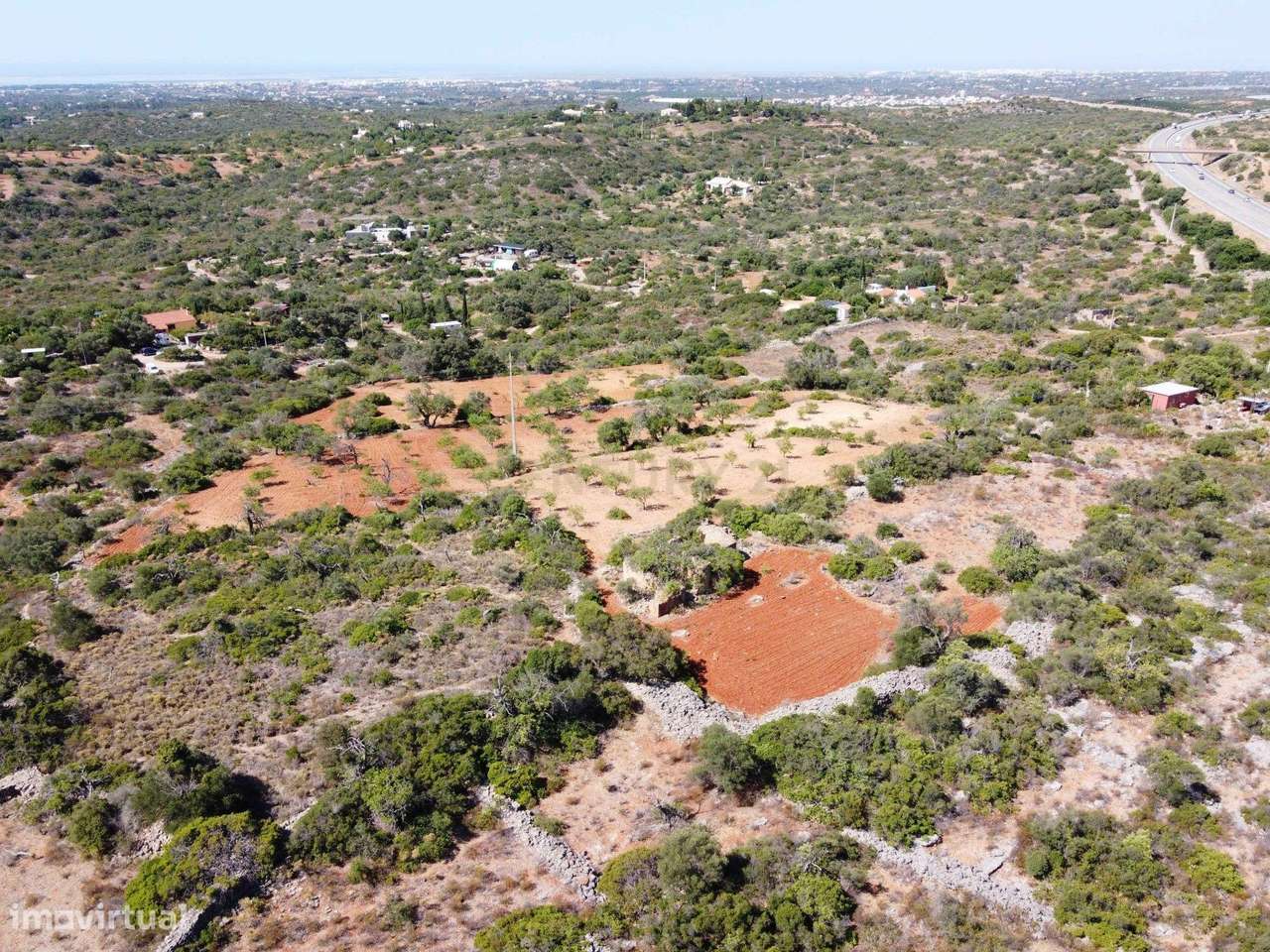 Terreno Rústico com Ruína e Vista Mar e Serra — Pés de Cerro, Moncarap-5