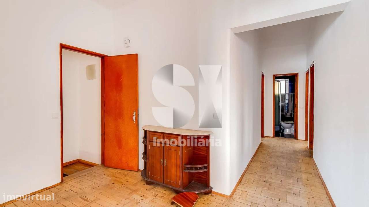 Moradia T5 | boxes para cavalos | Golegã-22