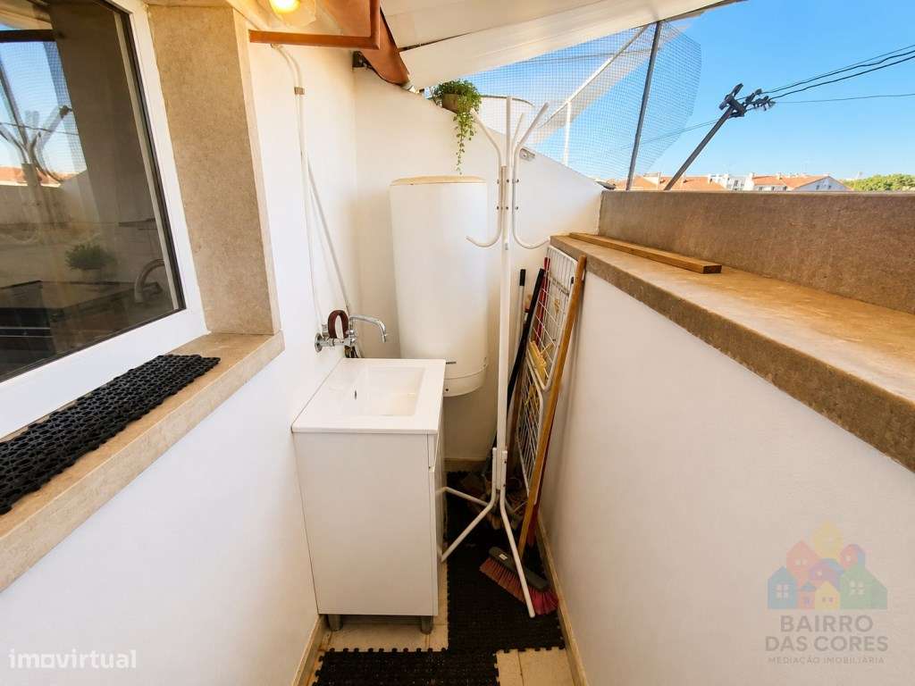 Apartamento T2 remodelado no centro de Tomar-7