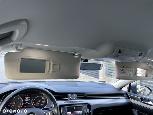 Volkswagen Passat 2.0 TDI (BlueMotion Technology) DSG Highline - 31