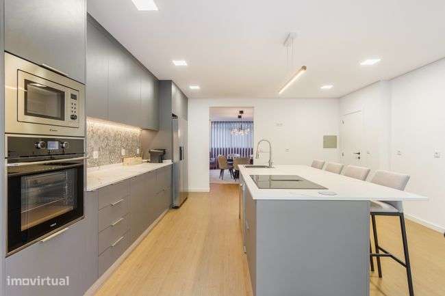 Moradia T5 à venda em Braga - Fraião-9