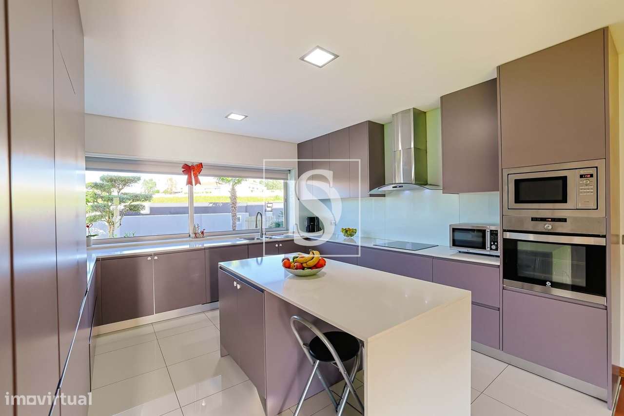 Moradia Isolada com PISCINA, em Tamel (São Verissimo)!-9