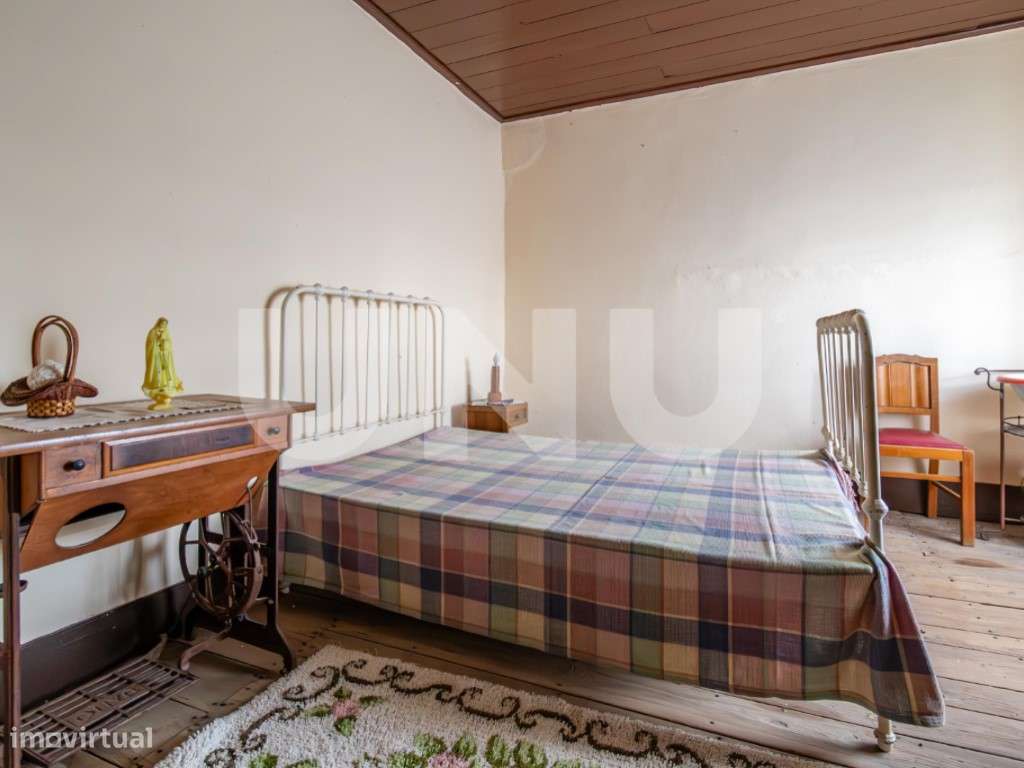 Quinta T2 com Habitação, Infraestruturas Agrícolas e Terreno com Vi...-27