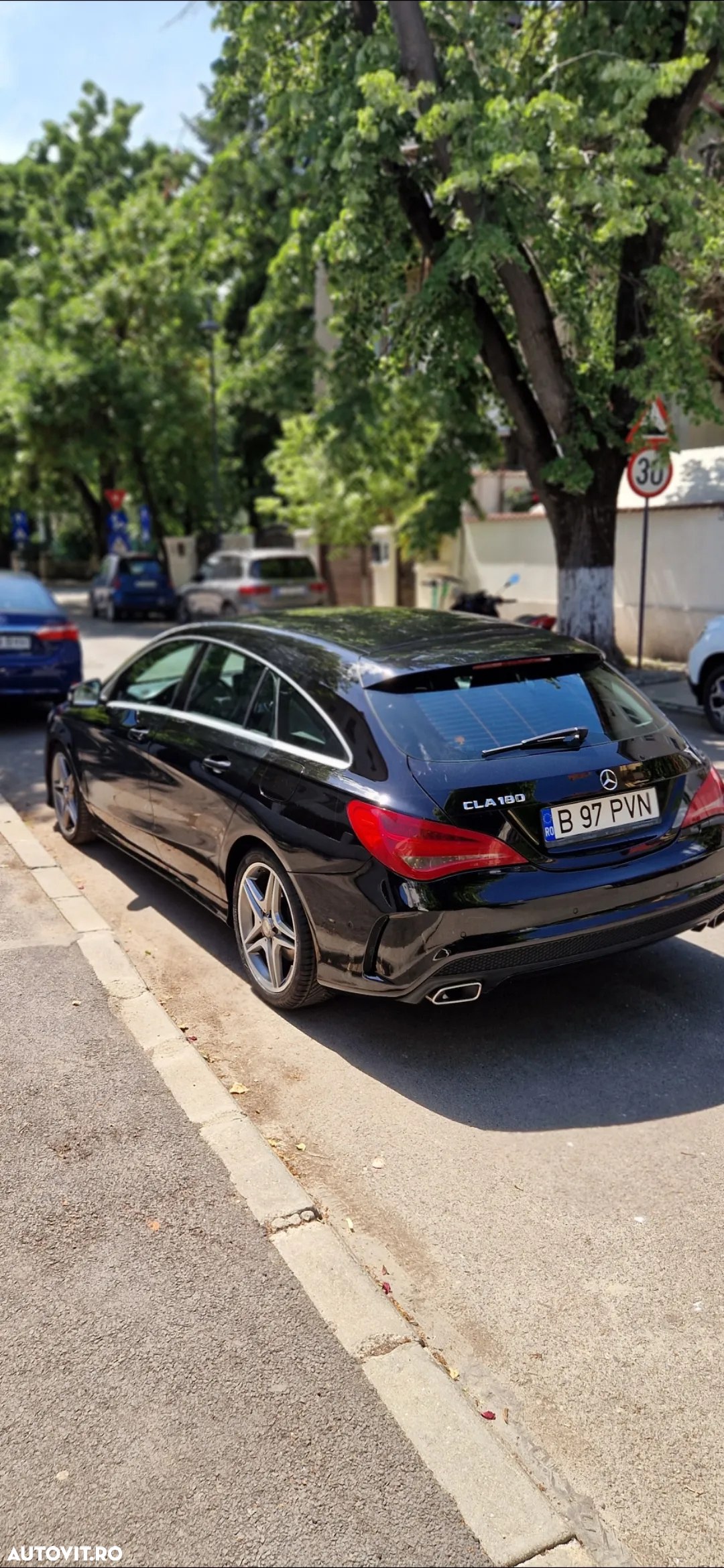 Mercedes-Benz CLA Shooting Brake 180 7G-DCT AMG Line - 8