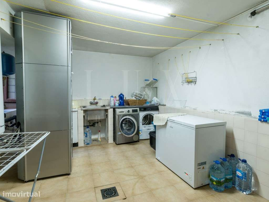 QUINTA COM 22.000 m² E TRÊS MORADIAS EM LOCALIZAÇÃO PRIVILEGIADA DE...-53