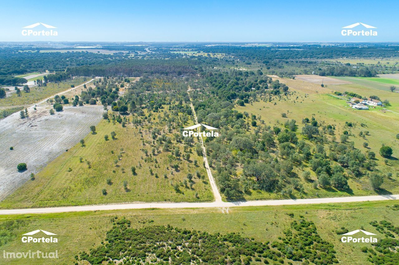 Terreno com 75.500m2 - Possibilidade de união de parcelas até 40ha