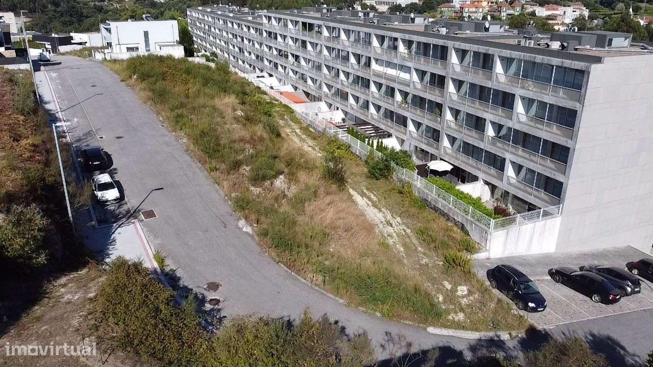 Lote de Terreno em loteamento junto da escola EB 2/3 - Bons Acessos - Grande imagem: 4/11