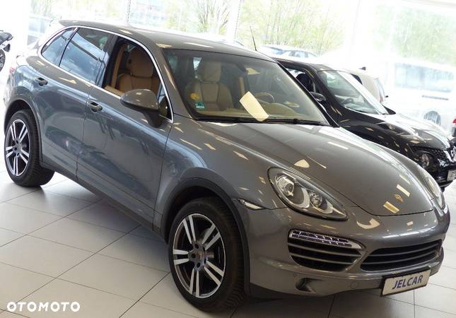 Porsche Cayenne - 19