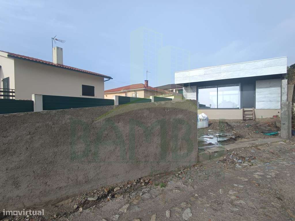 Moledo - Moradia T2 térrea com vistas mar - Grande imagem: 4/21