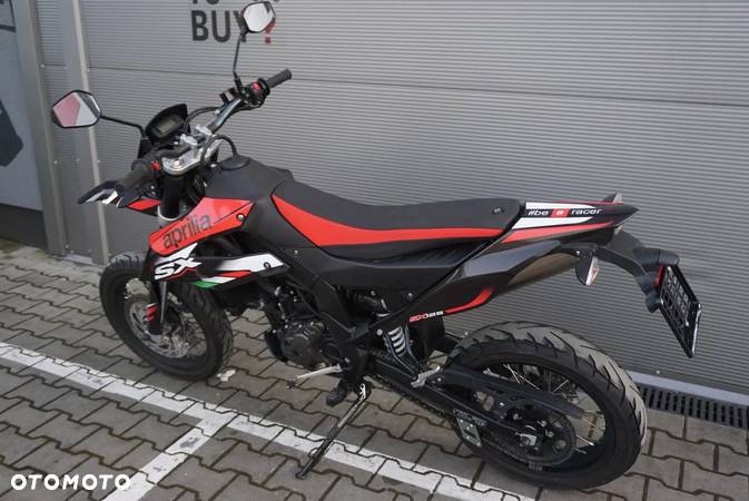 Aprilia SX - 11