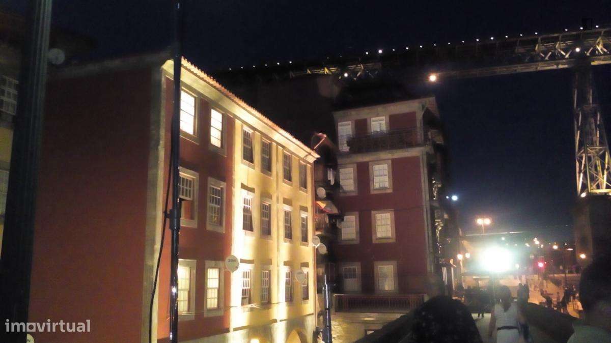 Apartamento com 2 quartos - localizado em São Nicolau Porto - Grande imagem: 2/10