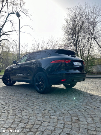 Jaguar F-Pace 25t AWD Prestige - 8