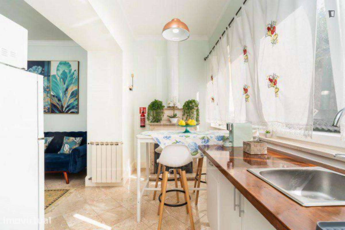 Estúdio - localizado em  Coimbra - Grande imagem: 5/7