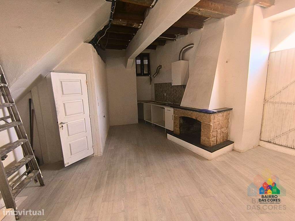 Moradia T3 perto do rio Almonda em Torres Novas-5