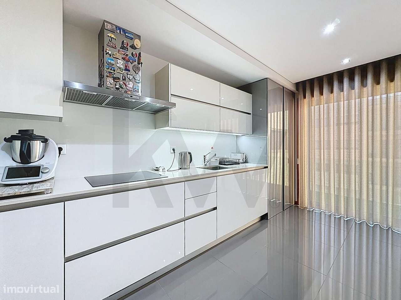 Apartamento T2 c/ Garagem Fechada em Perfeito Estado- Urbanização Pass-10