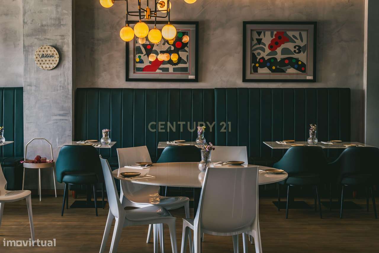 Loja renovada em localização central, e com grande visibilidade em Alm - Grande imagem: 4/8