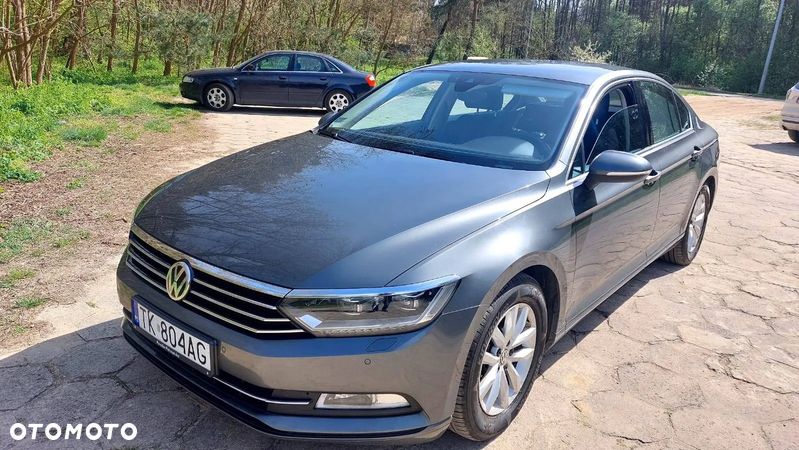 Volkswagen Passat 1.8 TSI BMT Comfortline - 1