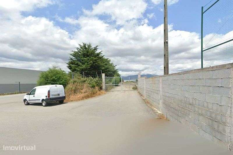 Aluga-se Terreno na Zona Industrial de Constantim - Vila Real - Grande imagem: 4/4