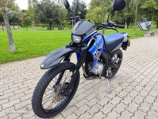 Yamaha XT  125